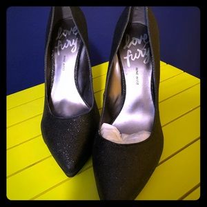 Glamorous shoes with sparkle Sz 10